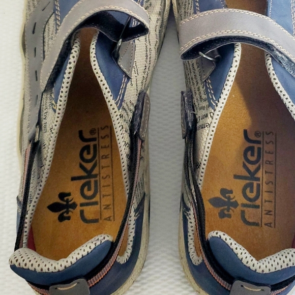 Rieker Sporty Mary Jane Walking City Shoes Blue Leather EU40 NEW
Size 9.5-10 - Picture 3 of 9